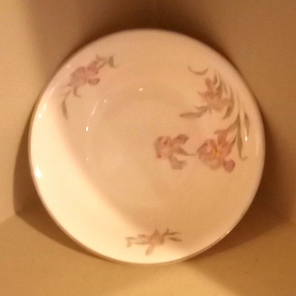 Vintage Universal Cambridge Iris Camwood Ivory- Large Vegetable Bowl - Picture 2 of 12